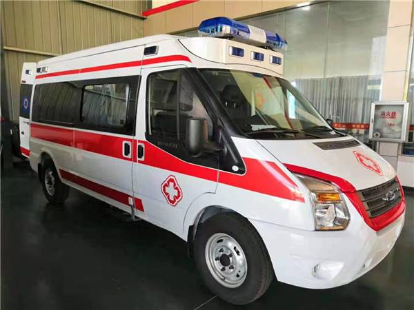 福特V362救护车